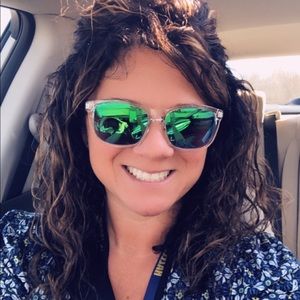 Meet your Posher, Candace